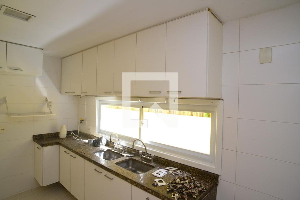 Casa, 4 quartos, 300 m² - Foto 32