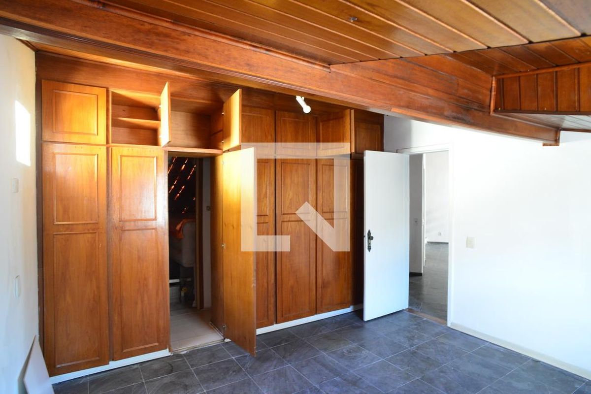 Casa, 4 quartos, 300 m² - Foto 122