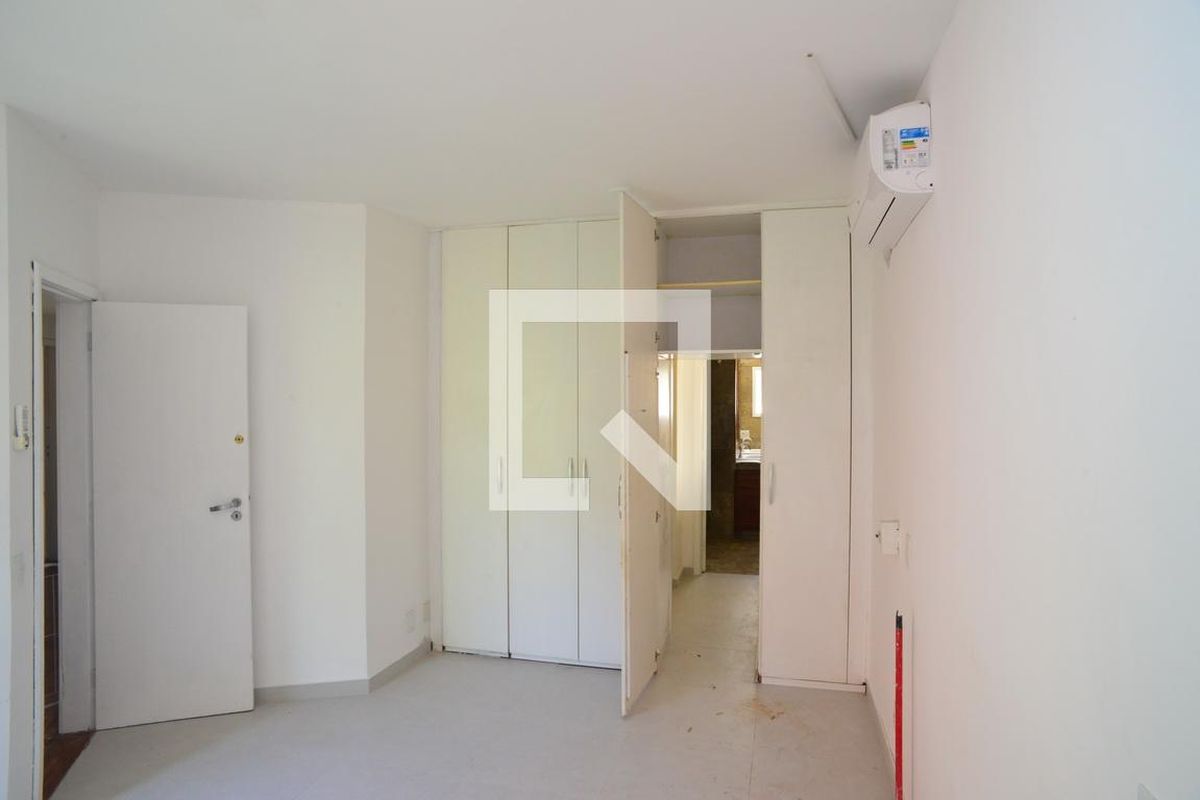 Casa, 4 quartos, 300 m² - Foto 58