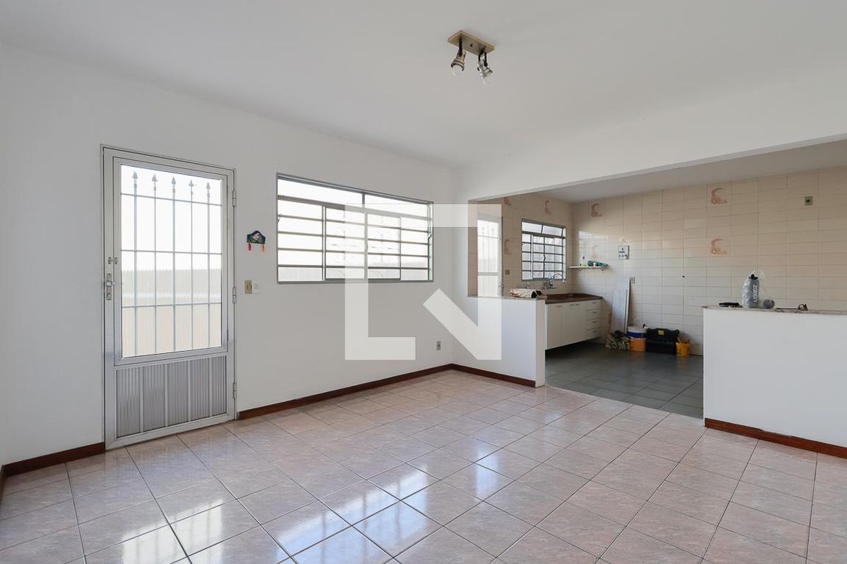 Casa, 2 quartos, 264 m² - Foto 8