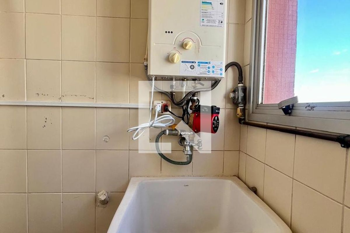 Apartamento à Venda - Jardim Flamboyant, 1 Quarto,  64 m2 em , Campinas - sp | SoloBR
