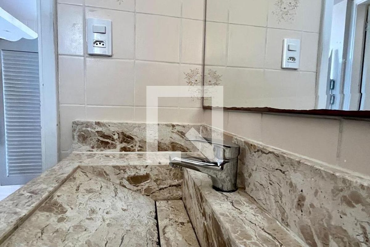 Apartamento à Venda - Jardim Flamboyant, 1 Quarto,  64 m2 em , Campinas - sp | SoloBR