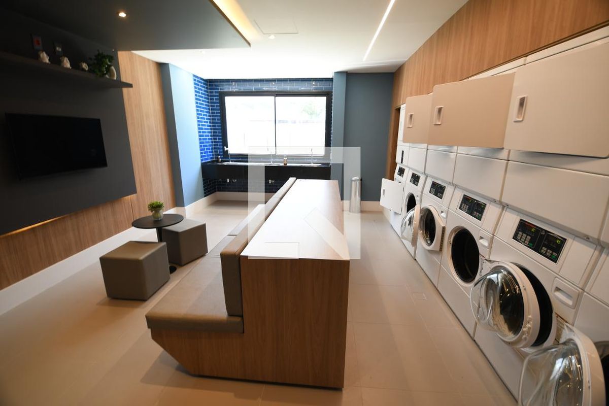 Apartamento à Venda - Bosque, 1 Quarto,  43 m2 em , Campinas - sp | SoloBR