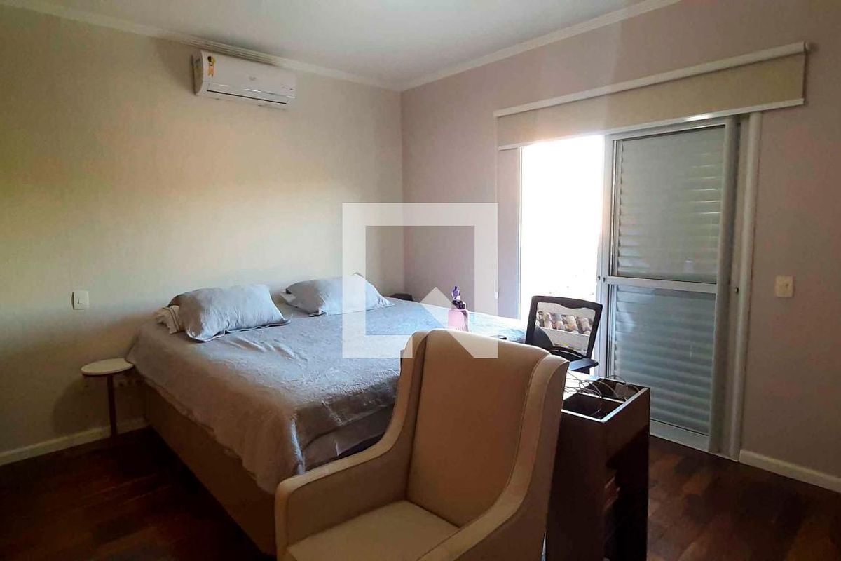 Casa, 4 quartos, 269 m² - Foto 34