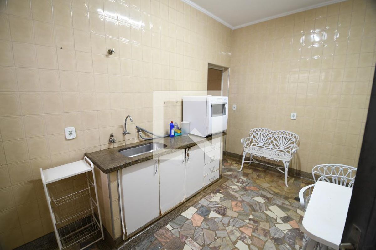 Casa à Venda - Guanabara, 3 Quartos,  198 m2 em , Campinas - sp | SoloBR