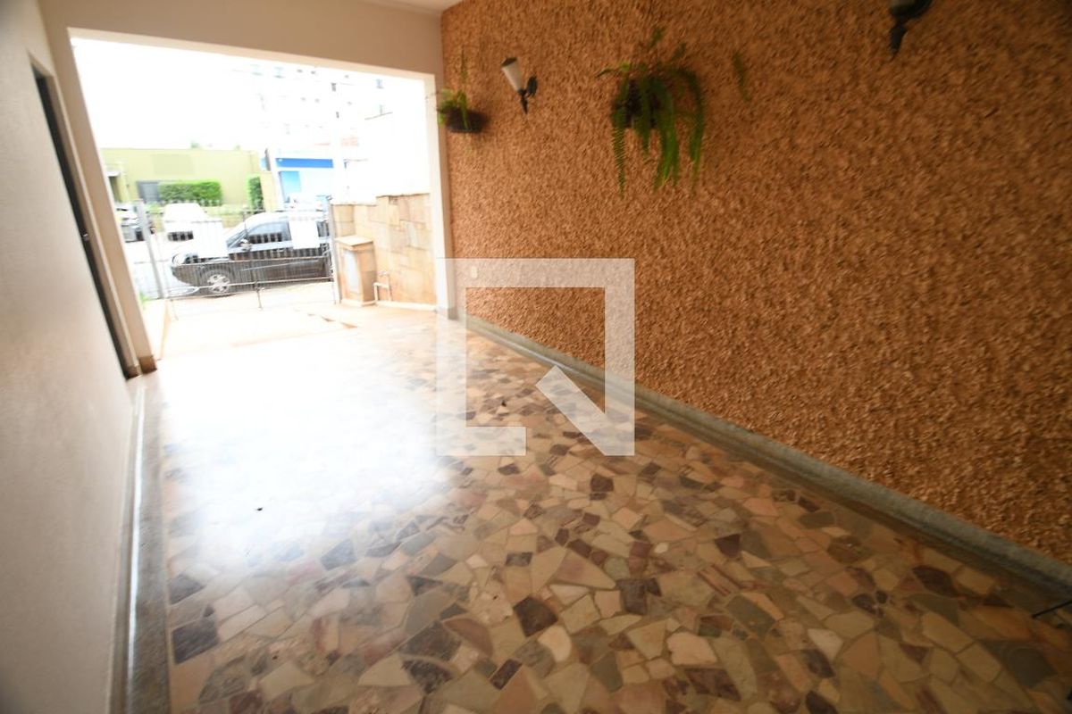 Casa à Venda - Guanabara, 3 Quartos,  198 m2 em , Campinas - sp | SoloBR