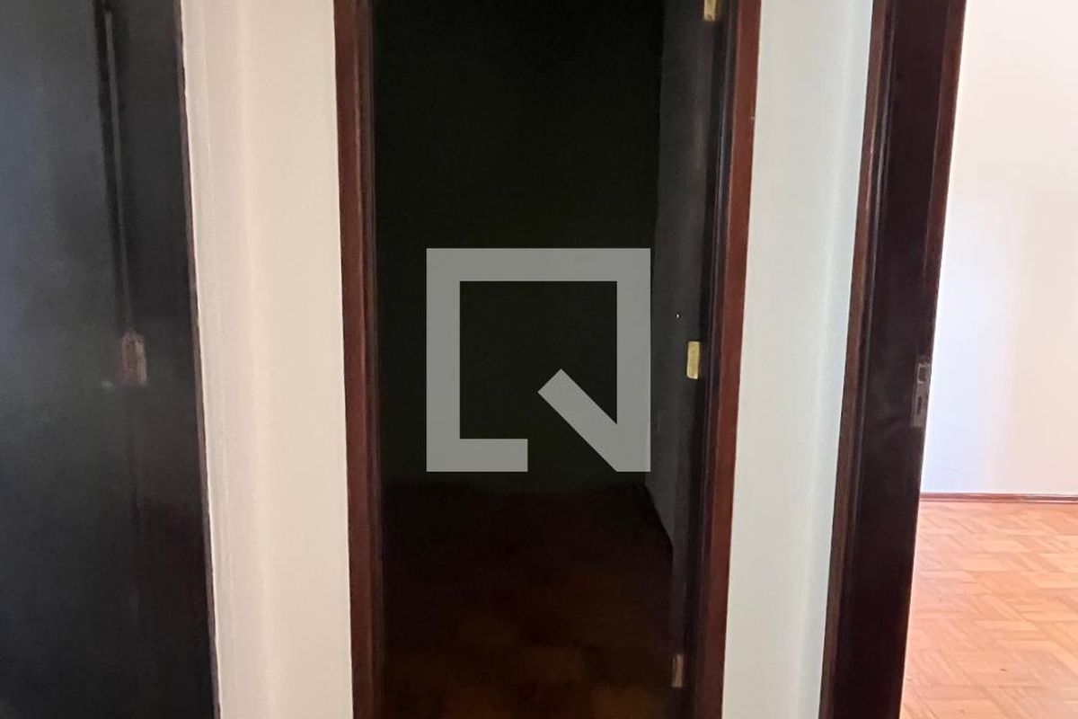Casa à Venda - Taquaral, 2 Quartos,  300 m2 em , Campinas - sp | SoloBR