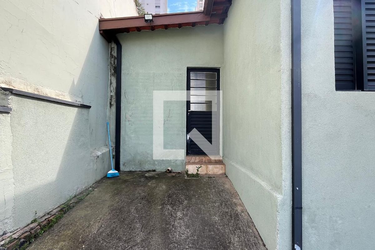 Casa à Venda - Taquaral, 2 Quartos,  300 m2 em , Campinas - sp | SoloBR