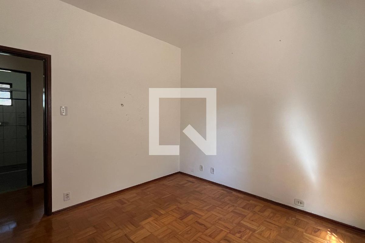 Casa à Venda - Taquaral, 2 Quartos,  300 m2 em , Campinas - sp | SoloBR