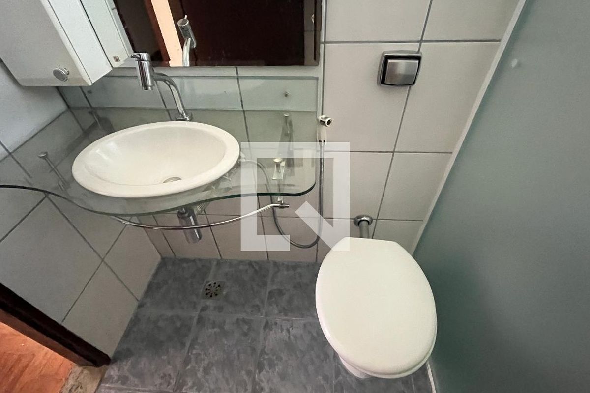 Casa à Venda - Taquaral, 2 Quartos,  300 m2 em , Campinas - sp | SoloBR