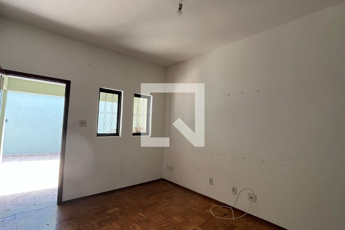Casa à Venda - Taquaral, 2 Quartos,  300 m2 em , Campinas - sp | SoloBR
