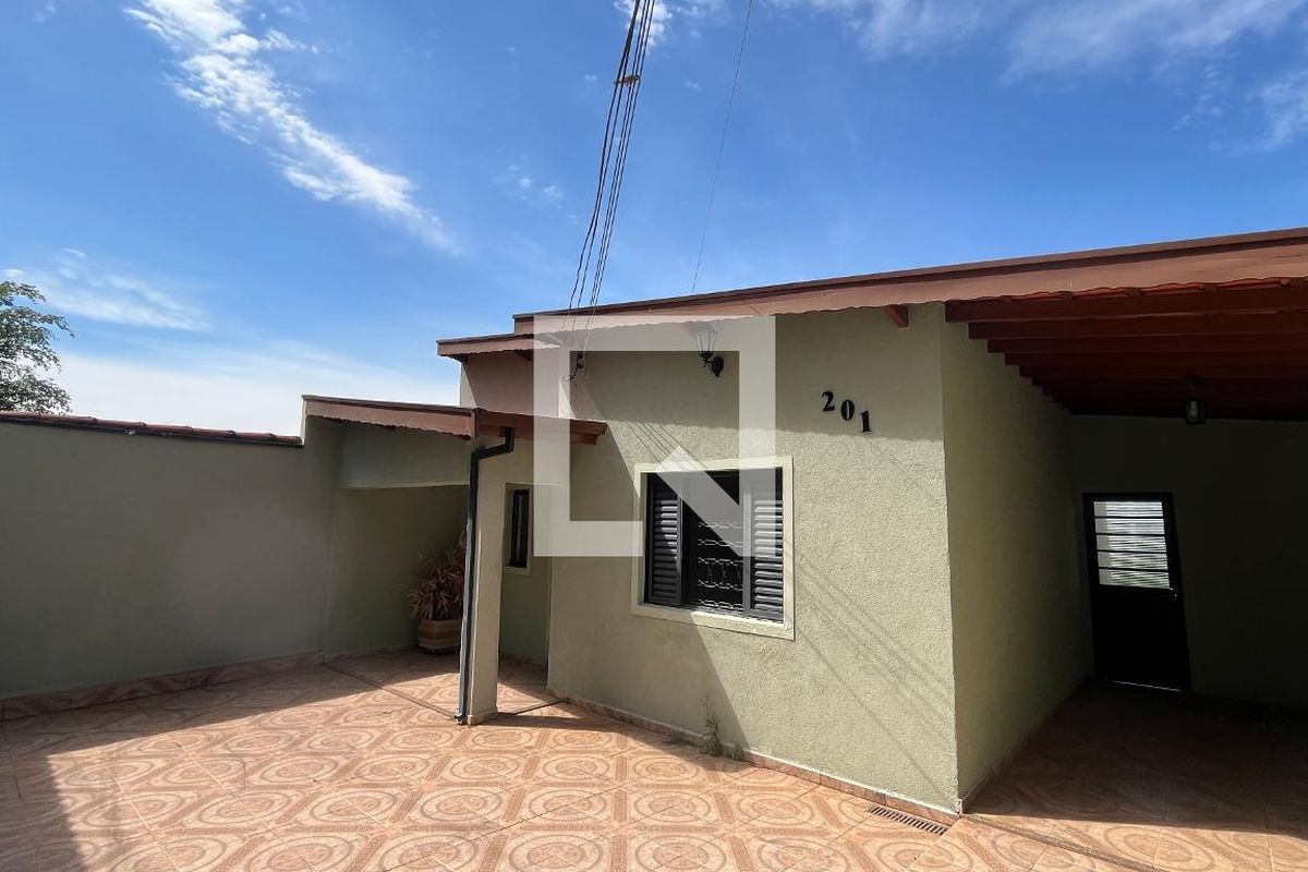 Casa à Venda - Taquaral, 2 Quartos,  300 m2 em , Campinas - sp | SoloBR