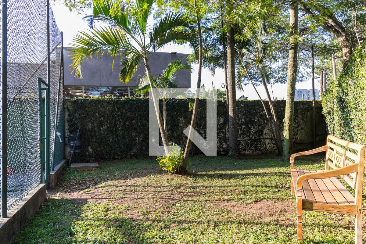 Apartamento, 3 quartos, 220 m² - Foto 121
