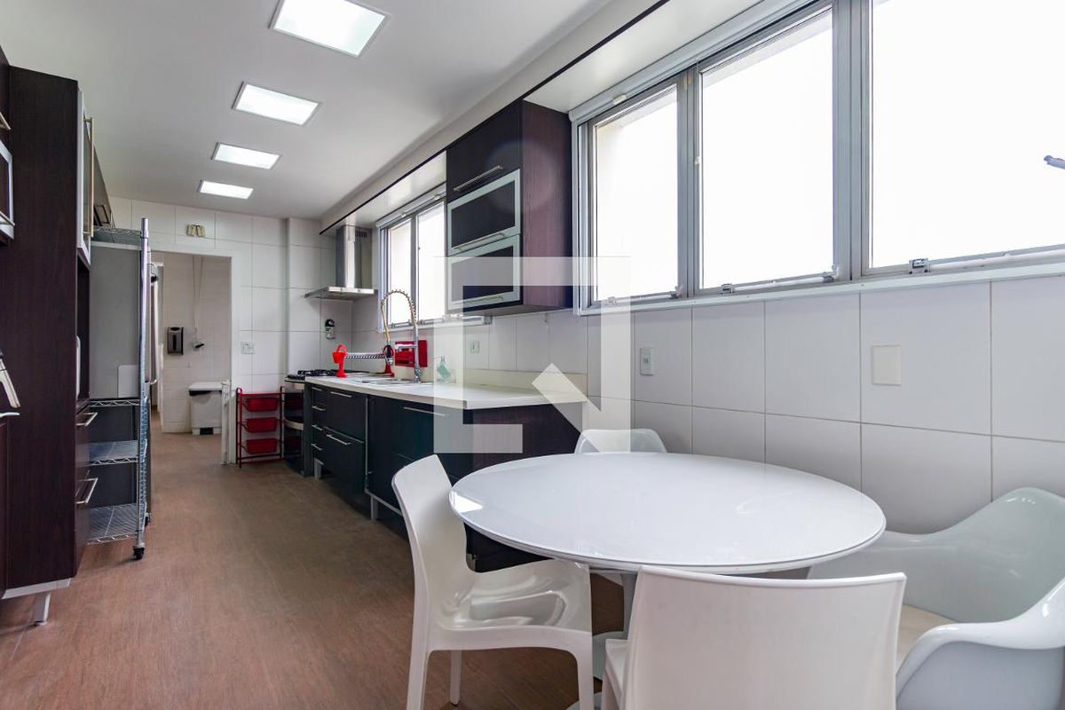 Apartamento, 3 quartos, 220 m² - Foto 85
