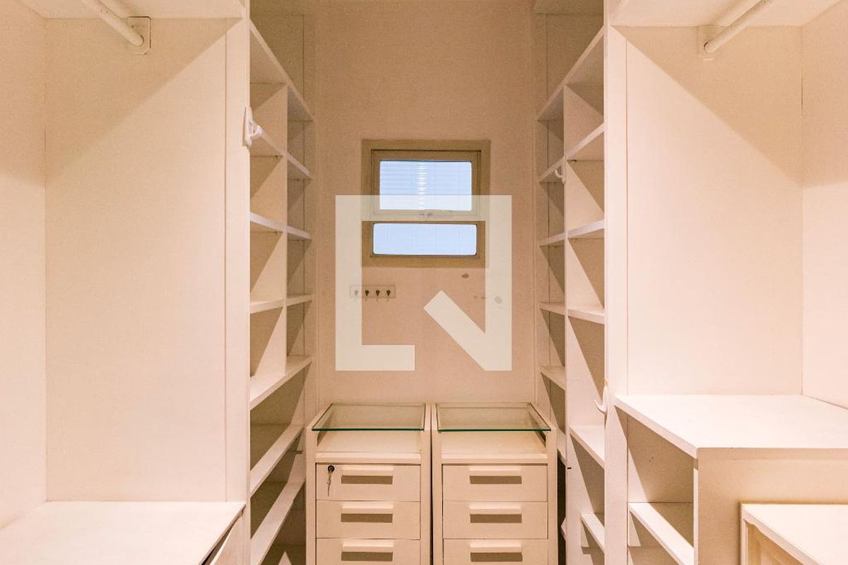 Apartamento, 3 quartos, 220 m² - Foto 37