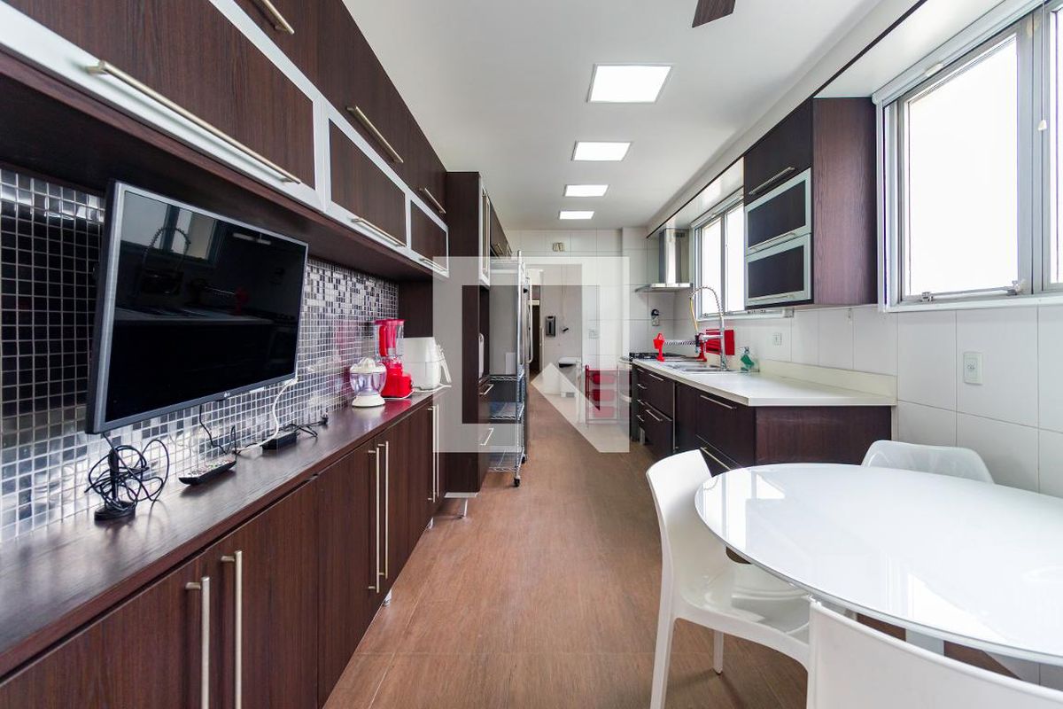 Apartamento, 3 quartos, 220 m² - Foto 87