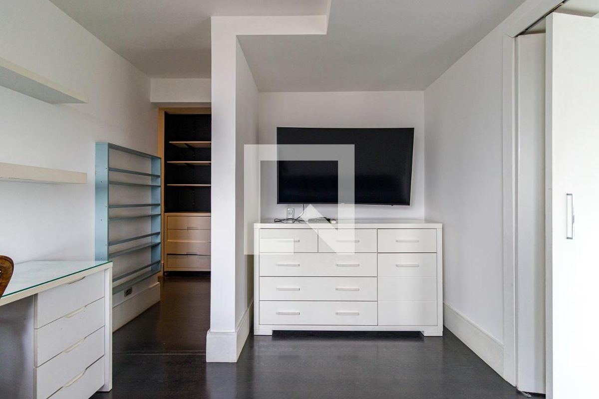 Apartamento, 3 quartos, 220 m² - Foto 21