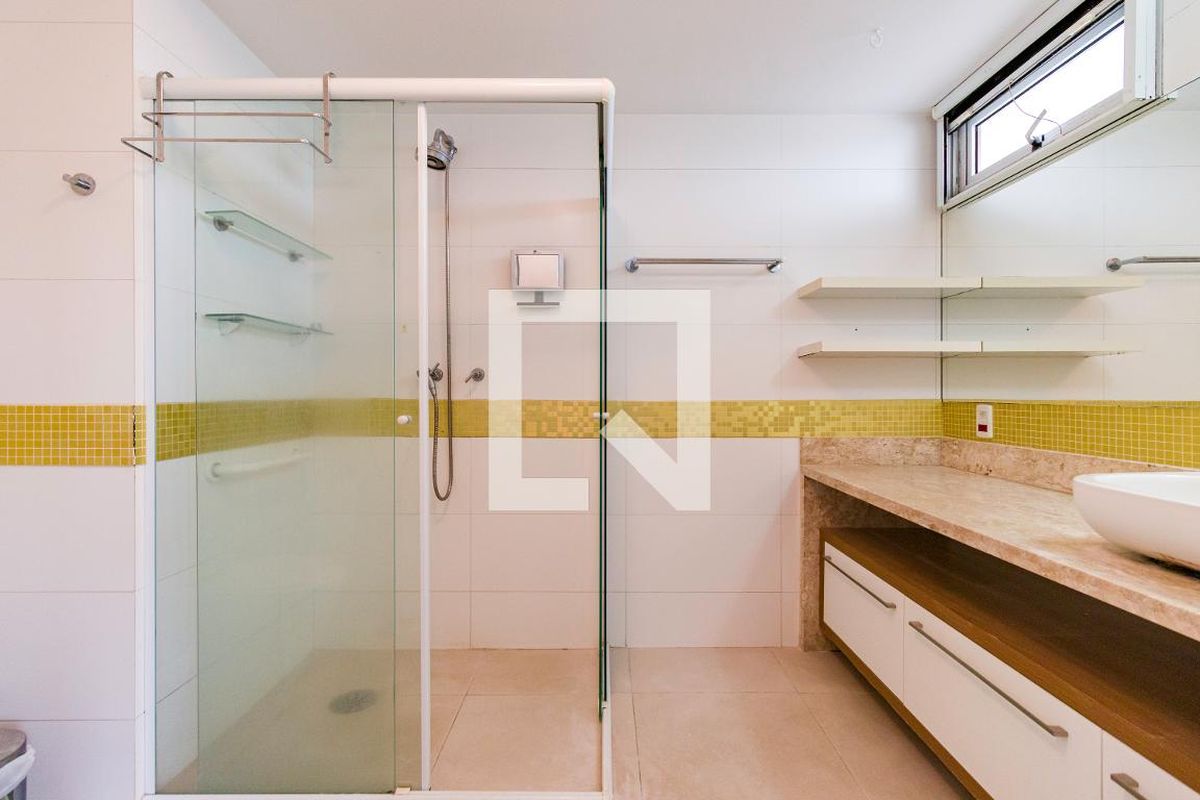 Apartamento, 3 quartos, 220 m² - Foto 41