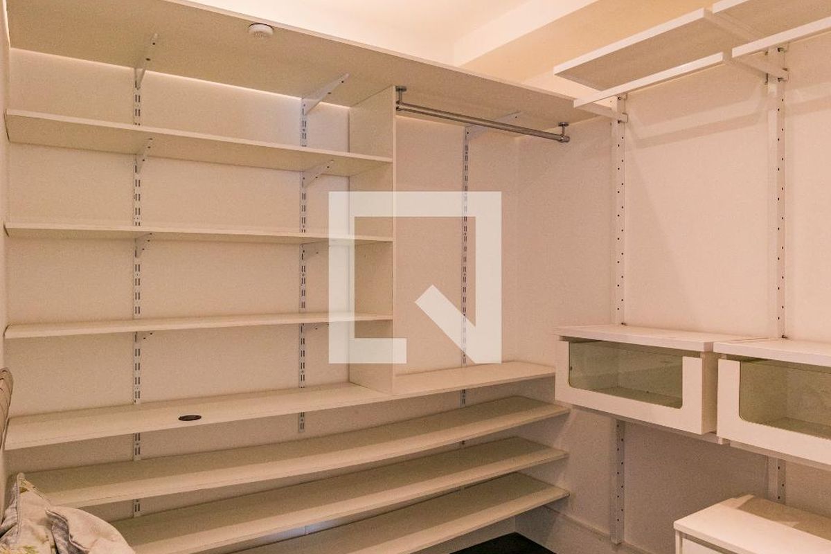 Apartamento, 3 quartos, 220 m² - Foto 39