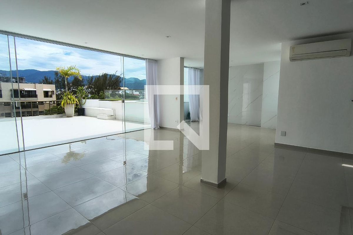 Apartamento, 3 quartos, 198 m² - Foto 2