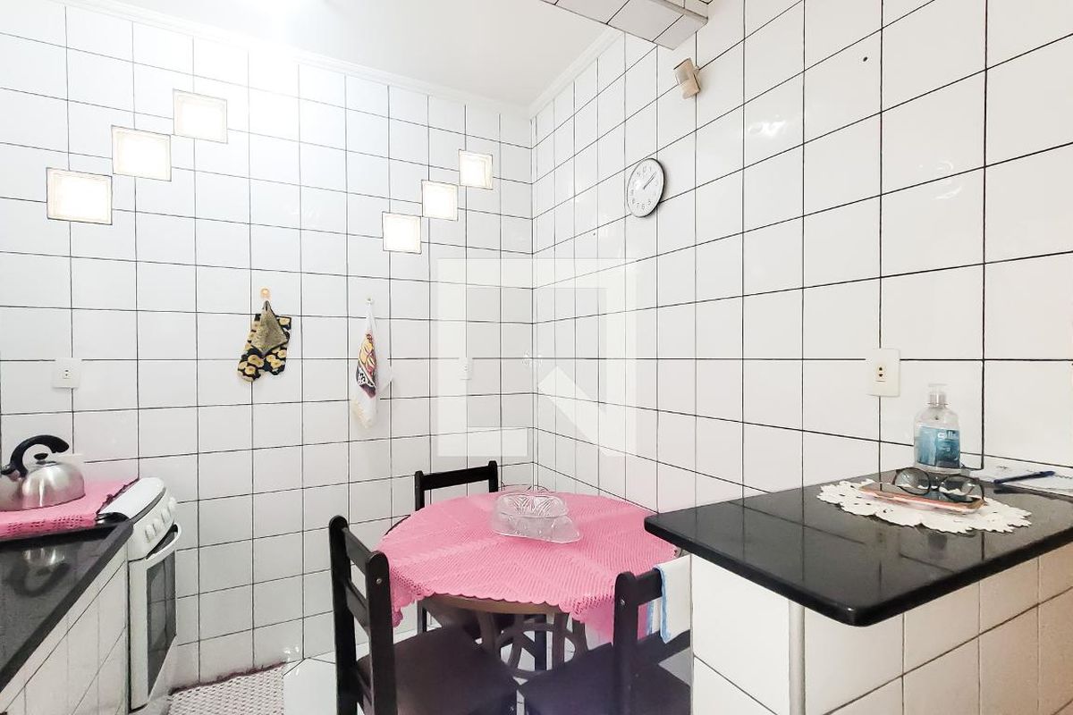 Casa à Venda - Taquaral, 2 Quartos,  170 m2 em , Campinas - sp | SoloBR