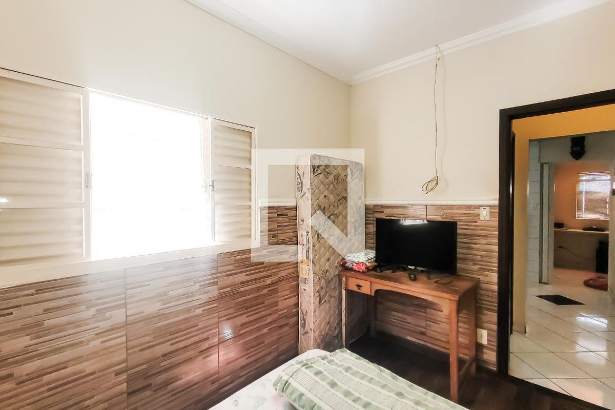 Casa à Venda - Taquaral, 2 Quartos,  170 m2 em , Campinas - sp | SoloBR
