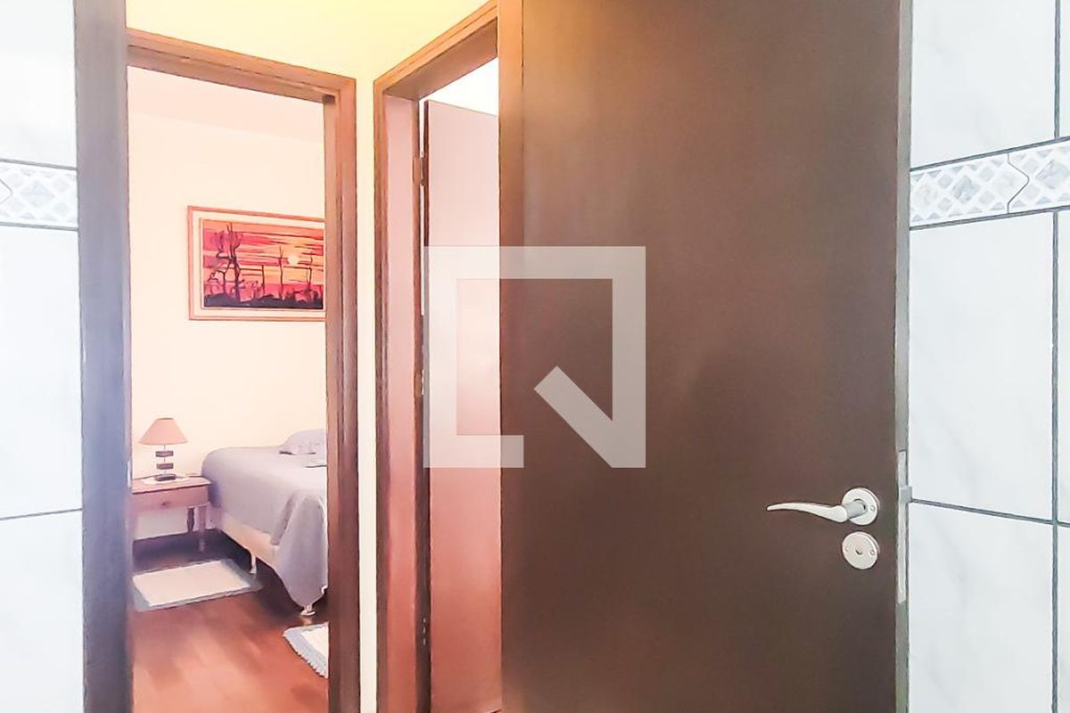 Casa à Venda - Taquaral, 2 Quartos,  170 m2 em , Campinas - sp | SoloBR