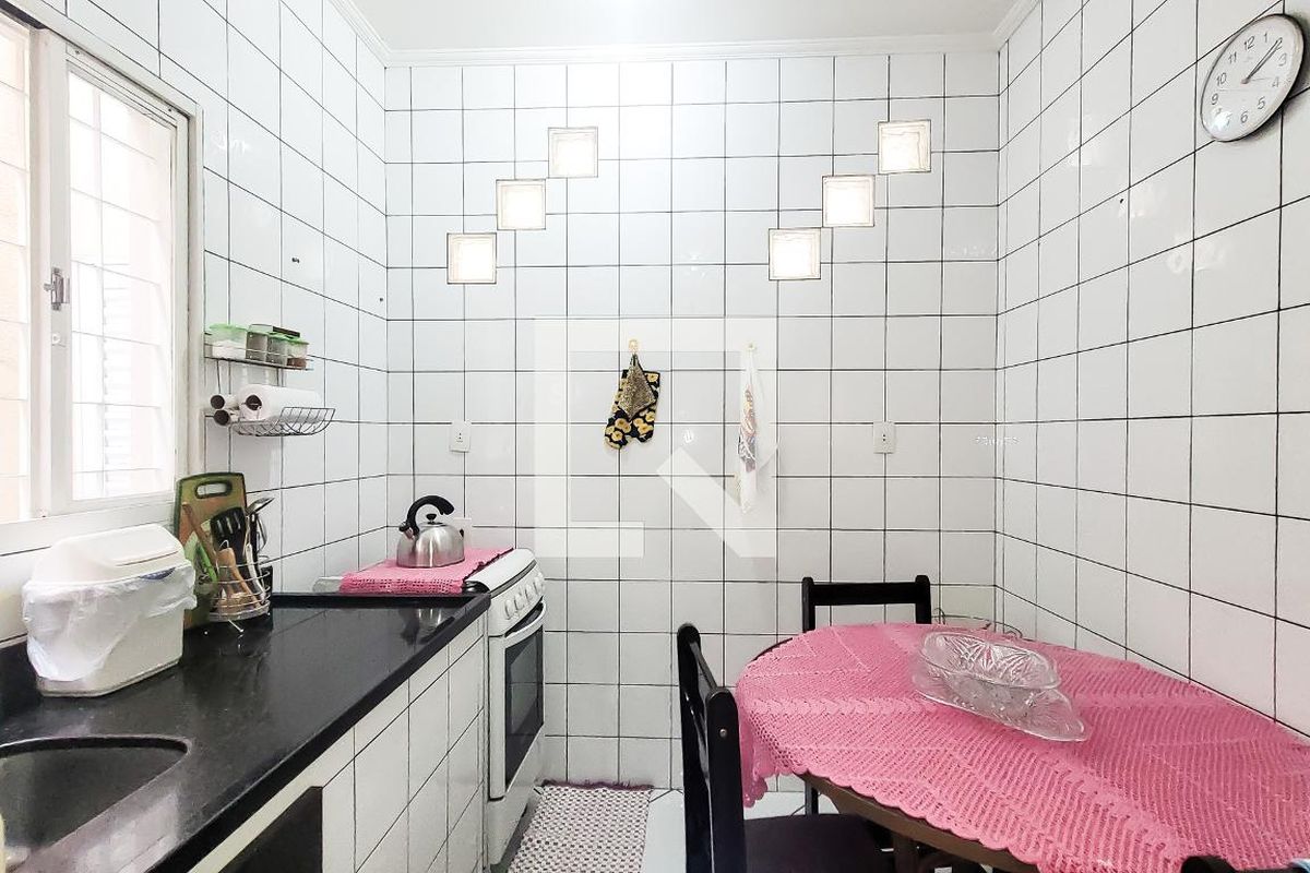 Casa à Venda - Taquaral, 2 Quartos,  170 m2 em , Campinas - sp | SoloBR
