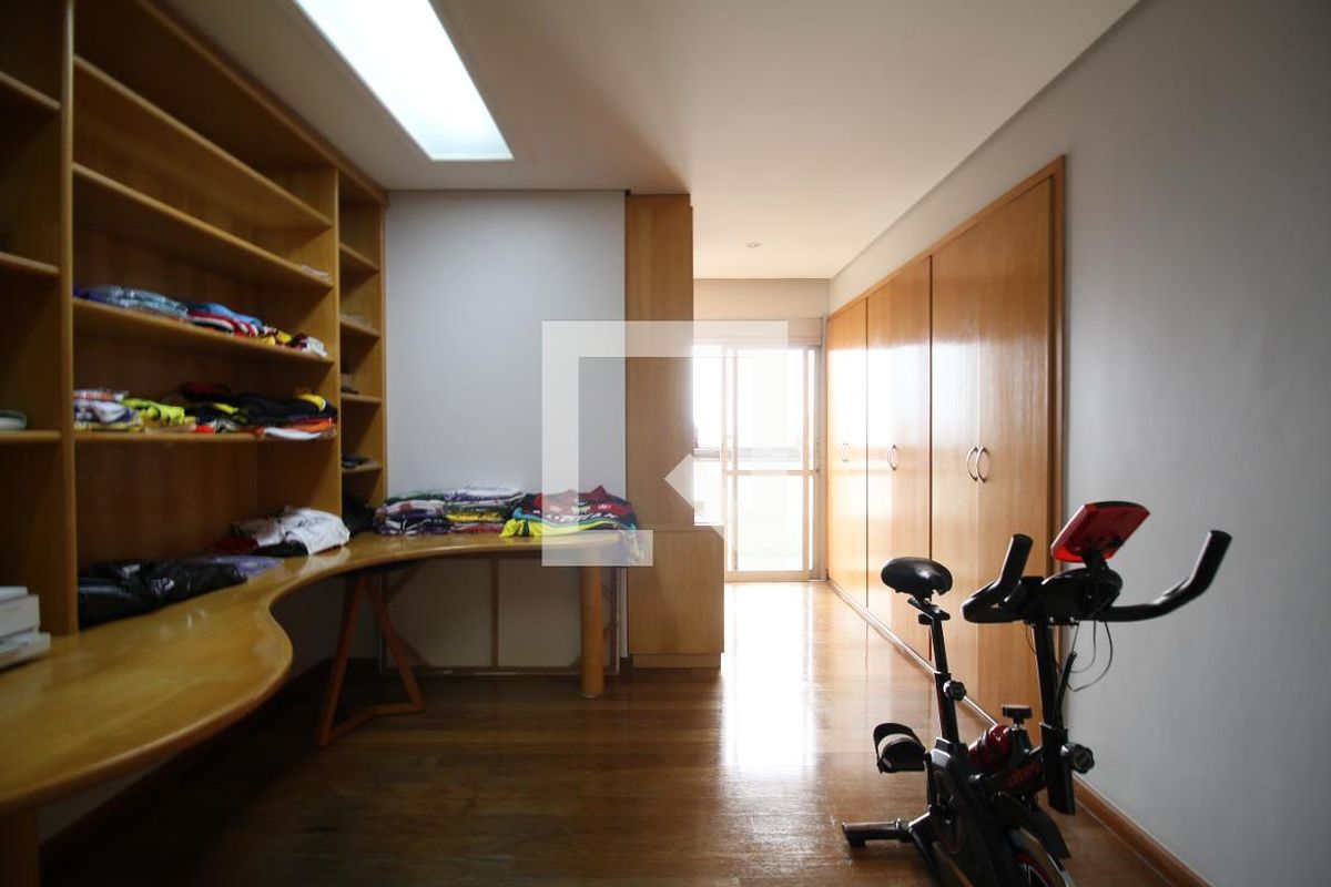 Apartamento, 3 quartos, 211 m² - Foto 32