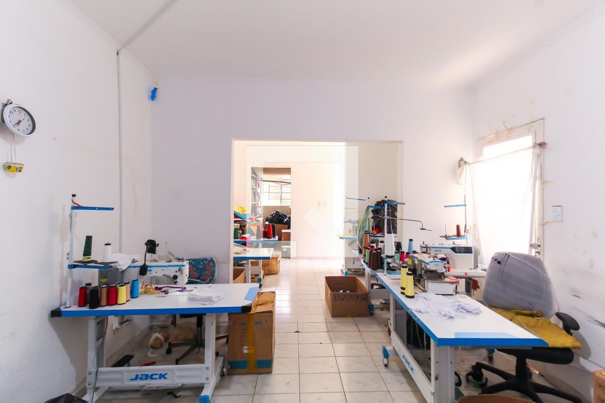 Casa, 4 quartos, 230 m² - Foto 31