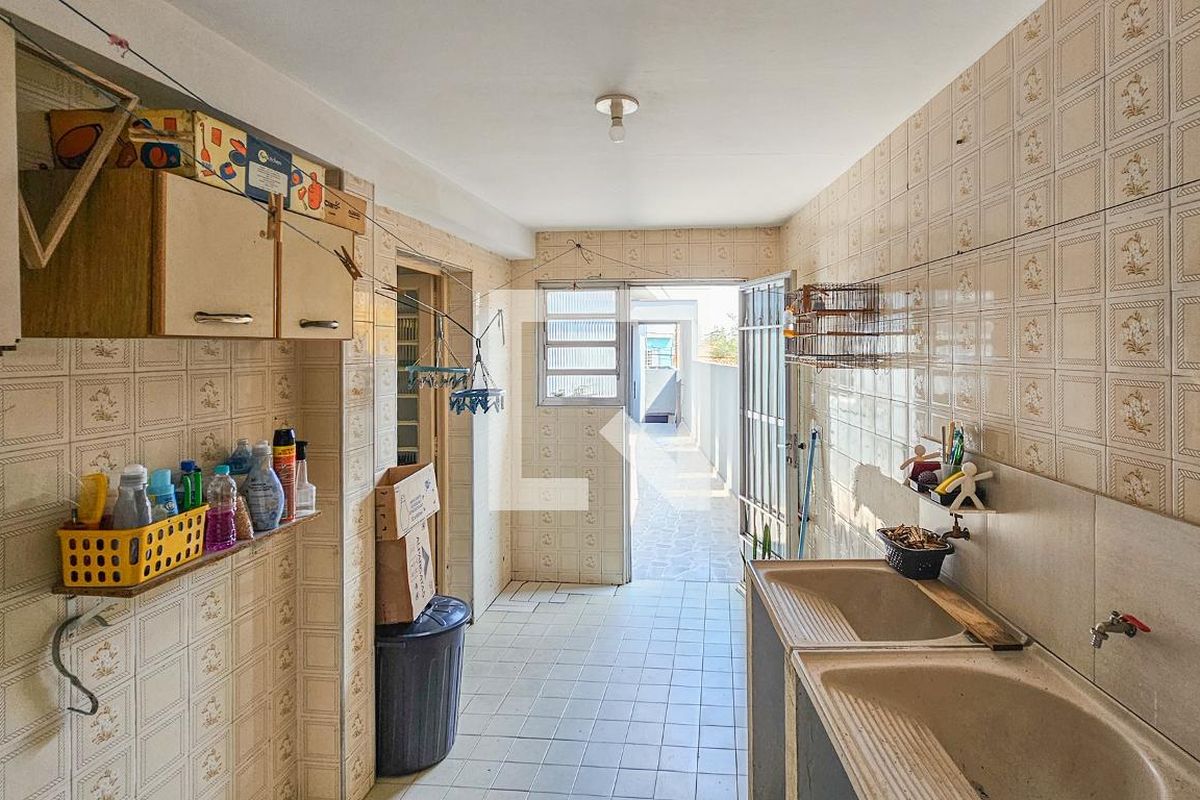 Casa, 3 quartos, 246 m² - Foto 44