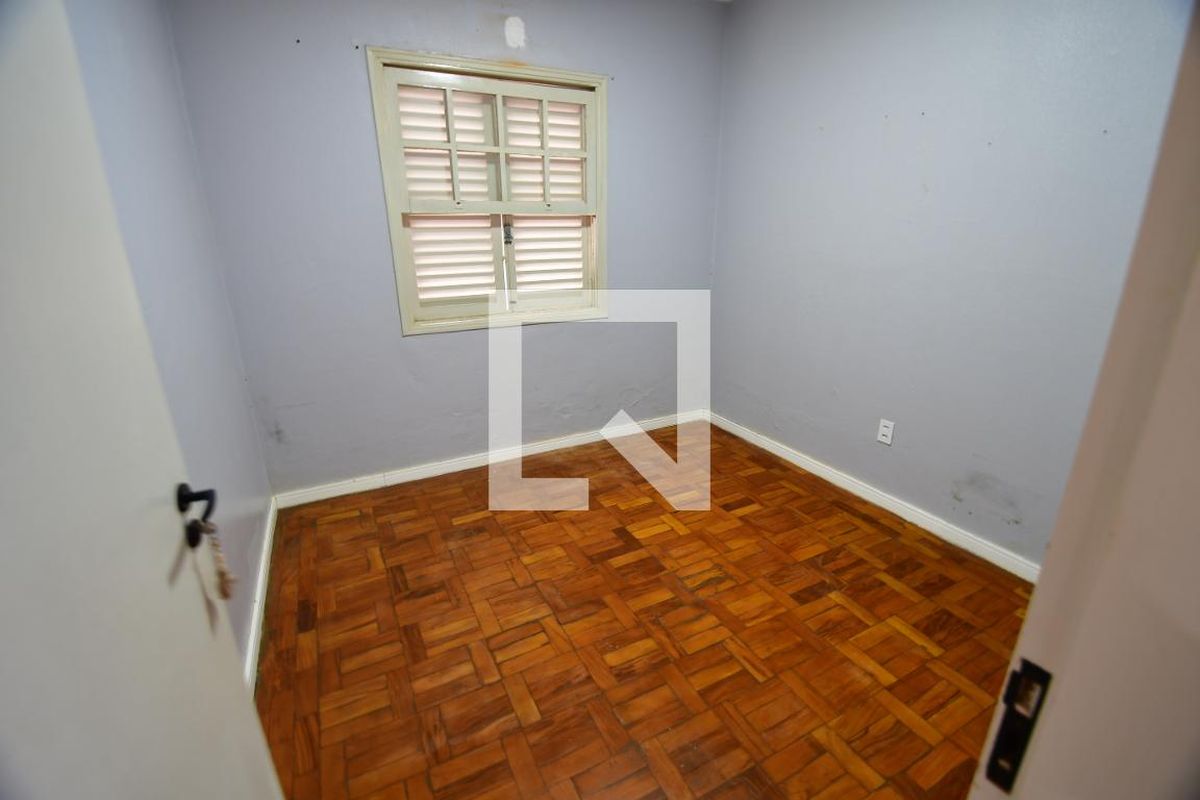 Casa à Venda - Taquaral, 2 Quartos,  77 m2 em , Campinas - sp | SoloBR