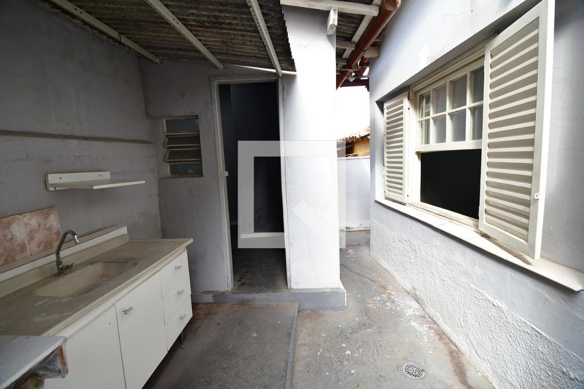 Casa à Venda - Taquaral, 2 Quartos,  77 m2 em , Campinas - sp | SoloBR