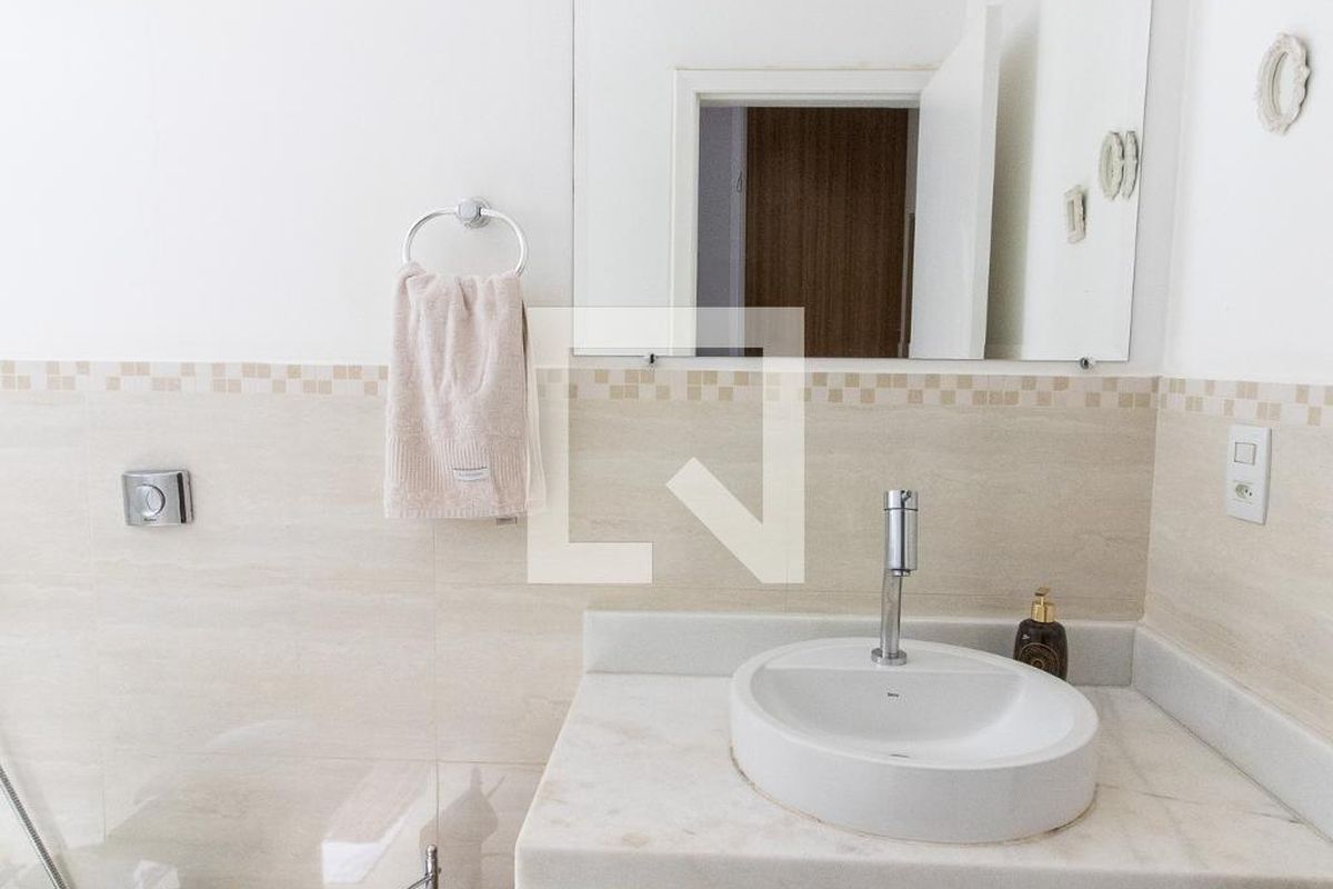 Casa à Venda - Jardim Flamboyant, 3 Quartos,  201 m2 em , Campinas - sp | SoloBR