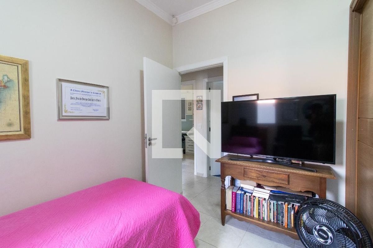 Casa à Venda - Jardim Flamboyant, 3 Quartos,  201 m2 em , Campinas - sp | SoloBR