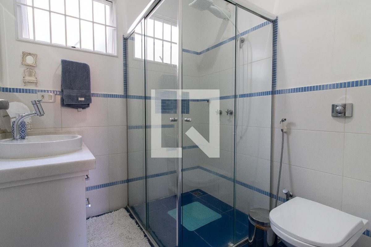 Casa à Venda - Jardim Flamboyant, 3 Quartos,  201 m2 em , Campinas - sp | SoloBR