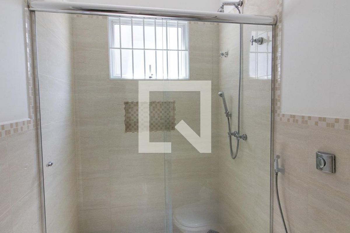 Casa à Venda - Jardim Flamboyant, 3 Quartos,  201 m2 em , Campinas - sp | SoloBR