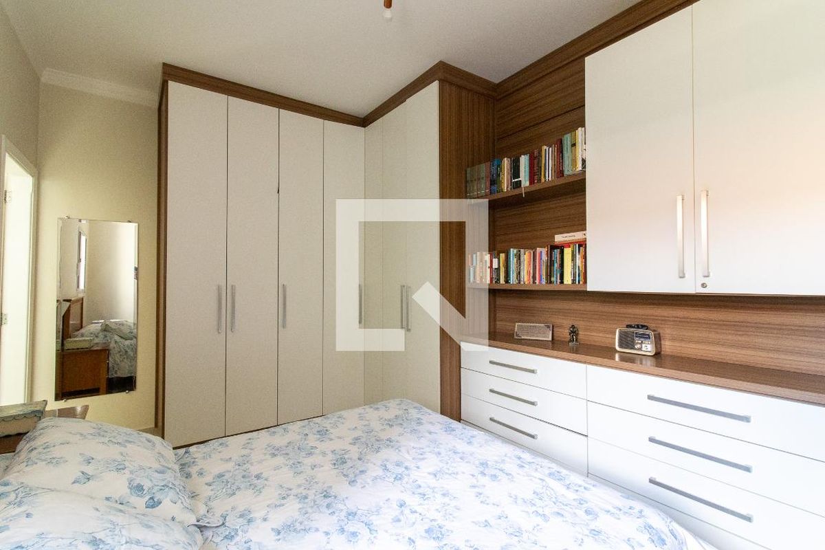 Casa à Venda - Jardim Flamboyant, 3 Quartos,  201 m2 em , Campinas - sp | SoloBR
