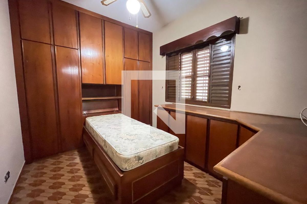 Casa, 4 quartos, 218 m² - Foto 32