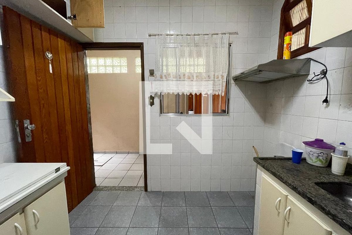 Casa, 4 quartos, 218 m² - Foto 82