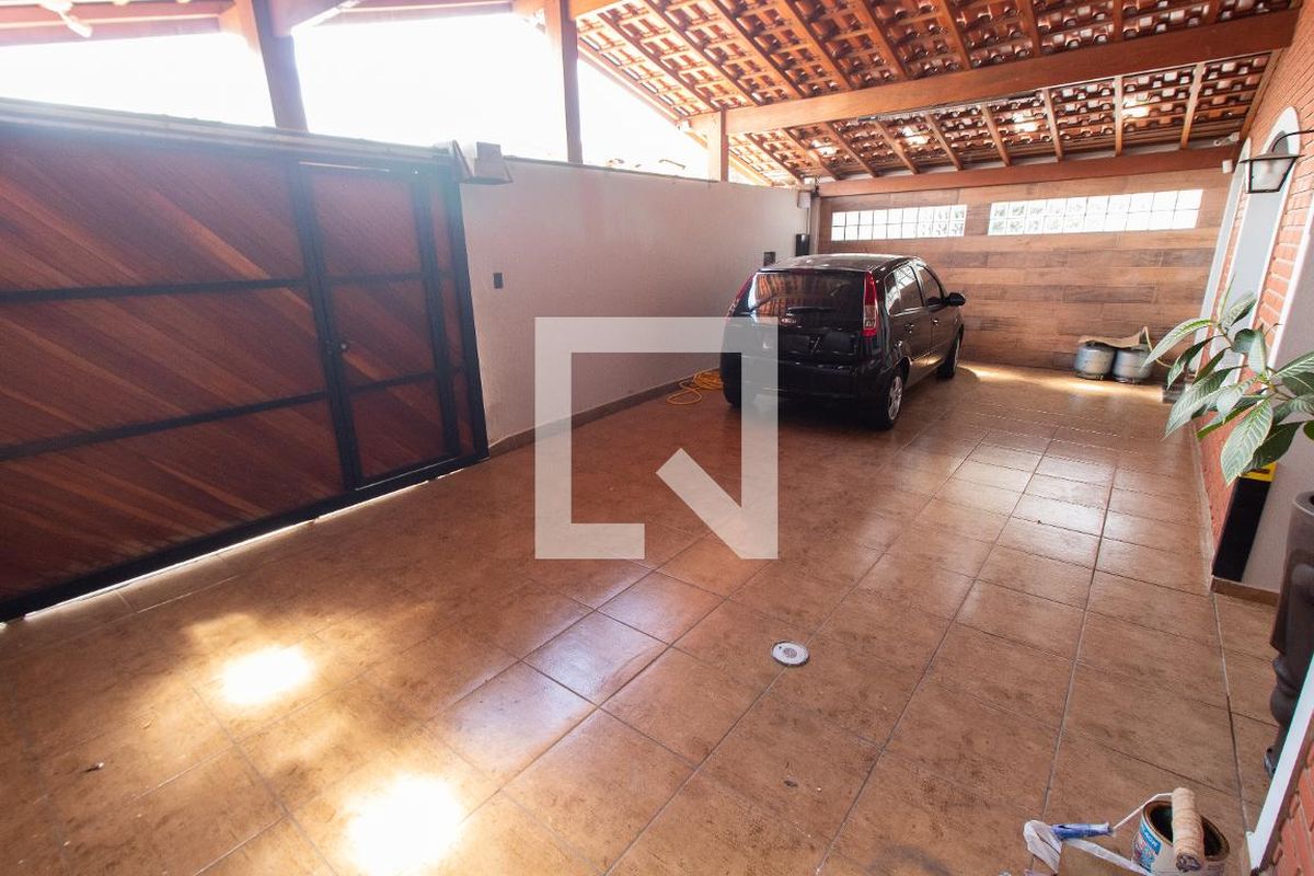 Casa à Venda - Jardim Planalto, 4 Quartos,  250 m2 em , Campinas - sp | SoloBR