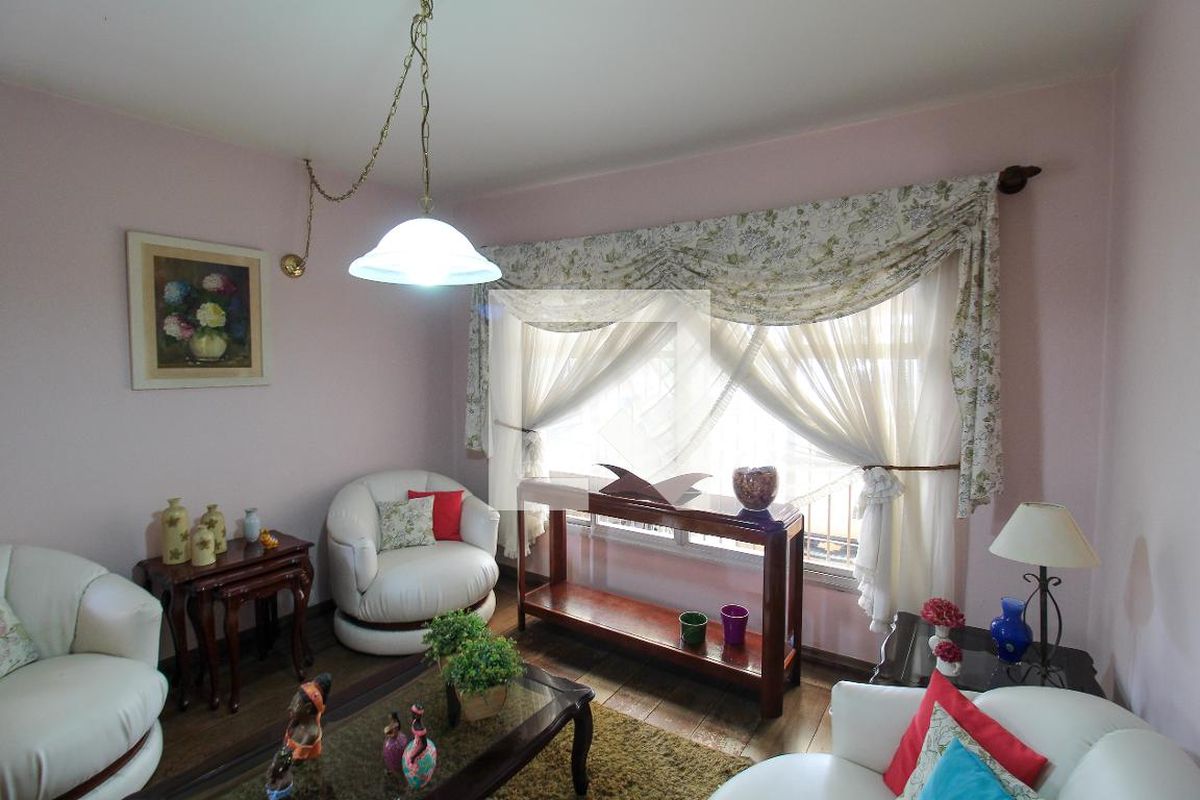 Casa, 3 quartos, 220 m² - Foto 2