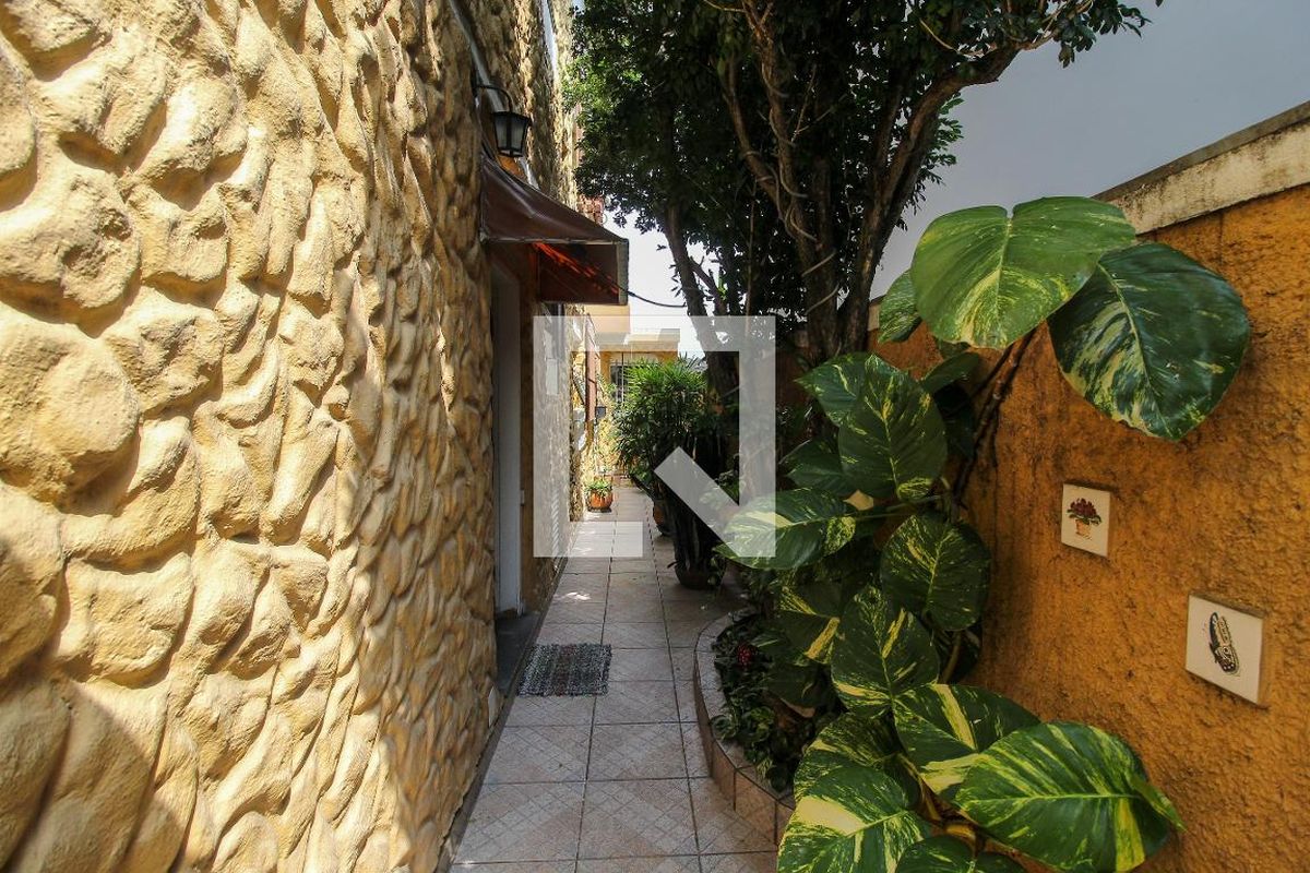Casa, 3 quartos, 220 m² - Foto 31