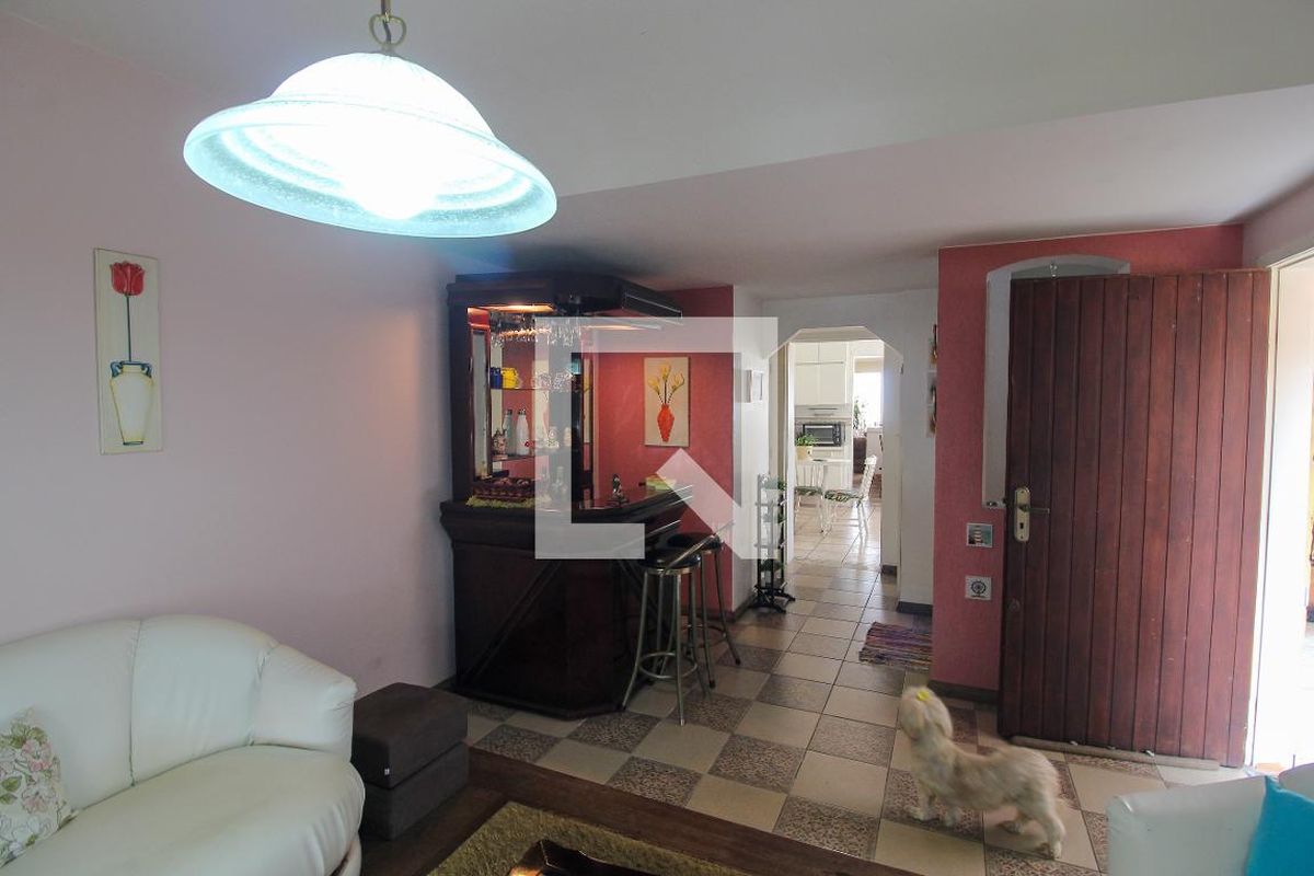 Casa, 3 quartos, 220 m² - Foto 3