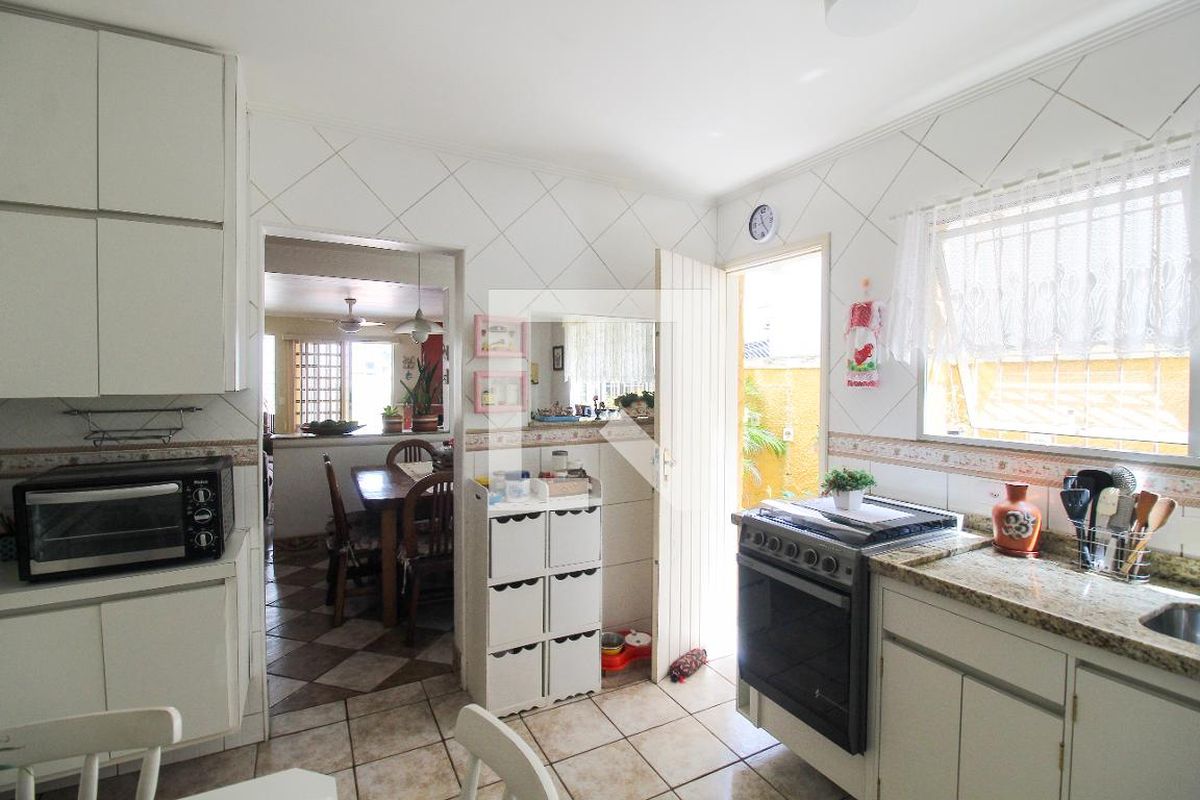 Casa, 3 quartos, 220 m² - Foto 6