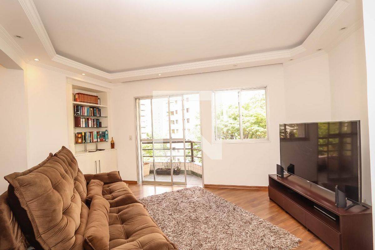 Apartamento, 3 quartos, 136 m² - Foto 2