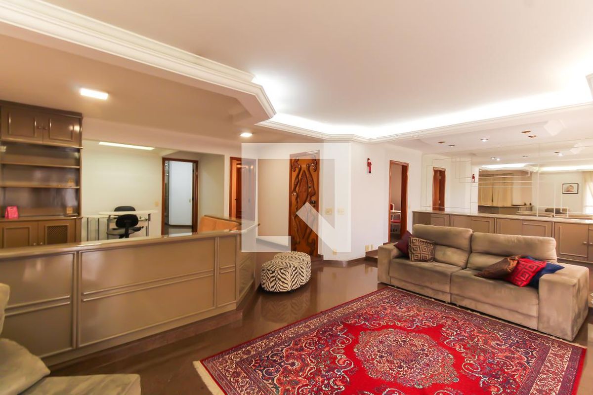 Apartamento, 3 quartos, 206 m² - Foto 2