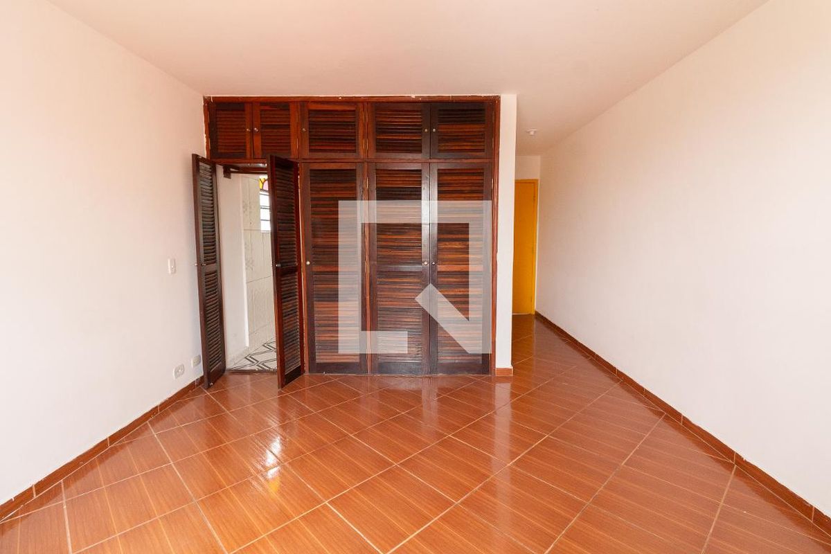 Casa, 3 quartos, 244 m² - Foto 42