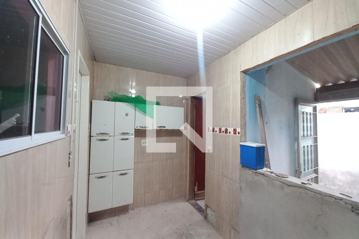 Casa à Venda - Jardim do Lago, 5 Quartos,  250 m2 em , Campinas - sp | SoloBR