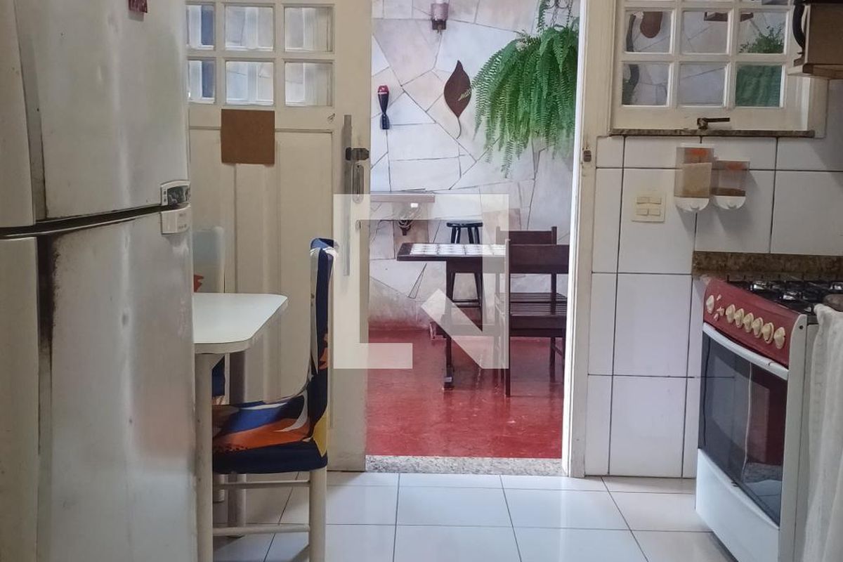 Casa, 3 quartos, 250 m² - Foto 34